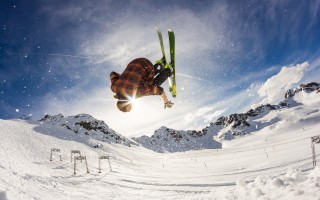 从中超到欧冠舞台，32岁旧将卡埃比对阵皇马传射建功，演绎不老传奇