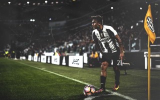 门迪复出展现巅峰状态，皇马五后卫体系或为其量身打造