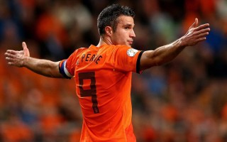 黑色两分钟梦碎关键战！塞尔吉尼奥首秀缺席，国足积分希望化为泡影