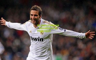 拜仁高层埃贝尔展望未来，凯恩长期留队成心愿，于帕续约推进中