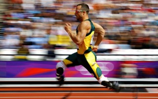 詹姆斯，年龄无法定义的赛场变量，湖人上限的关键拼图