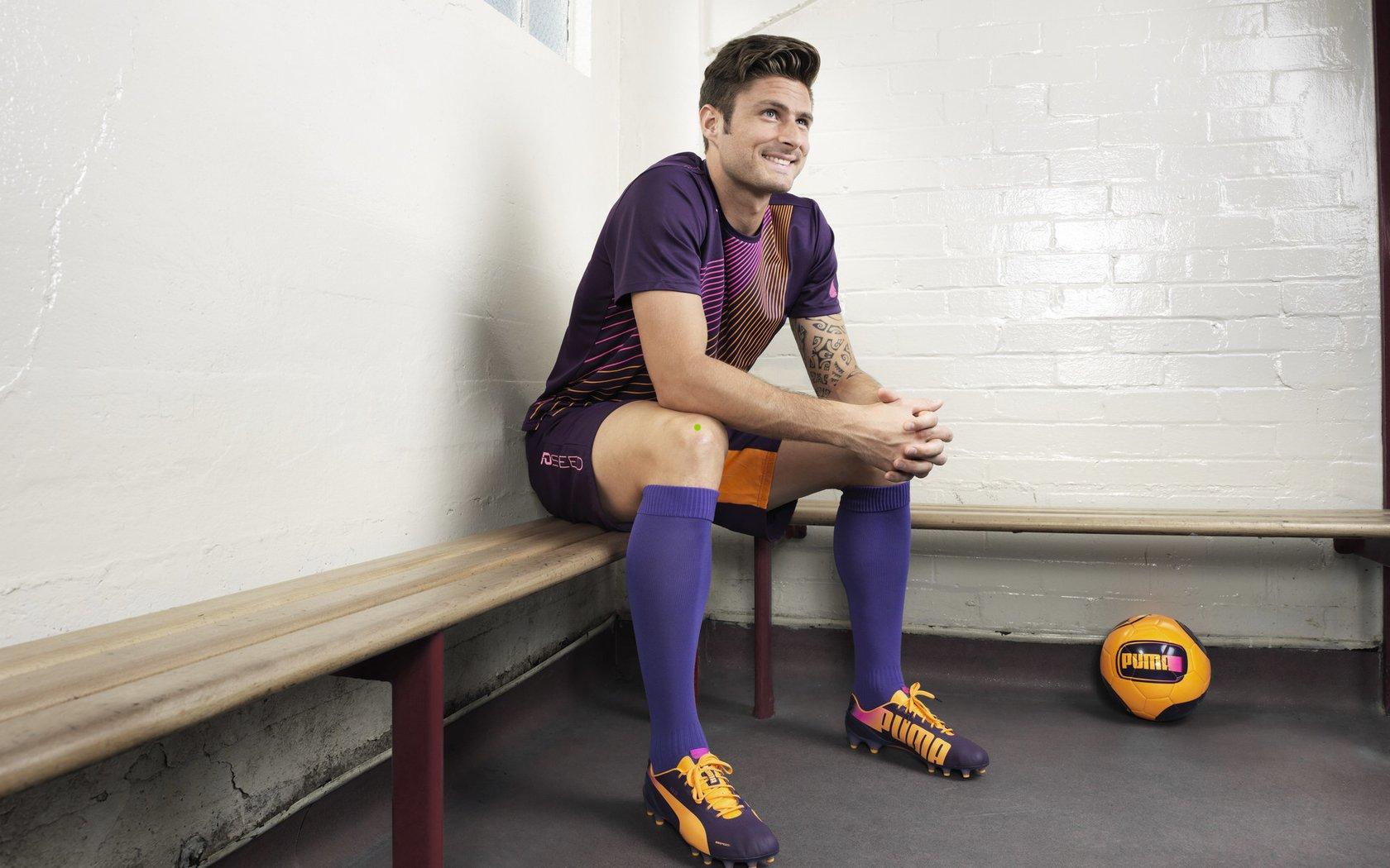 大连人队就争议判罚正式申诉足协，视频证据成核心依据-第1张图片-开云官网首页-足球篮球直播平台